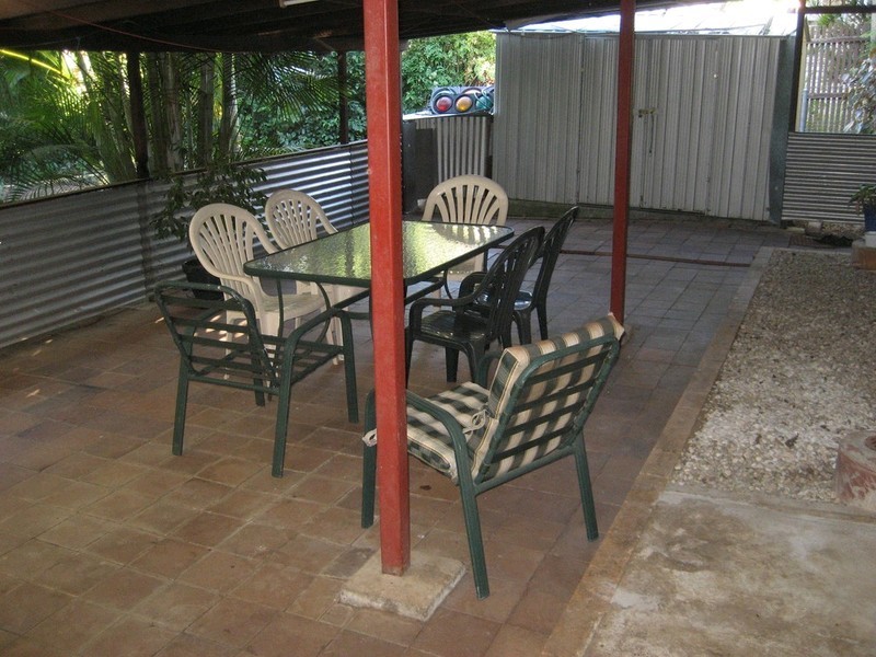 17 Gwendoline Street, Raceview QLD 4305