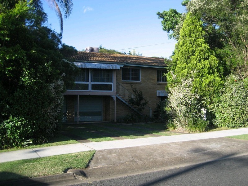 17 Gwendoline Street, Raceview QLD 4305