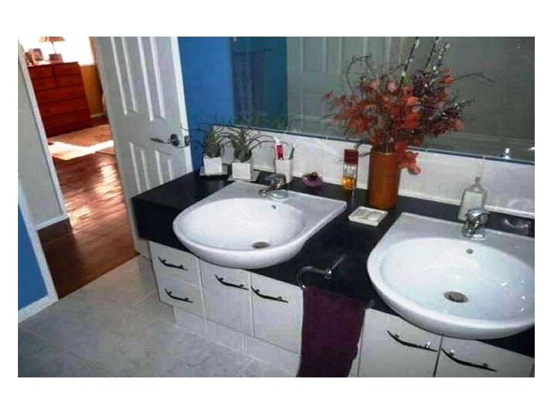 138 Lobb Street, Churchill QLD 4305