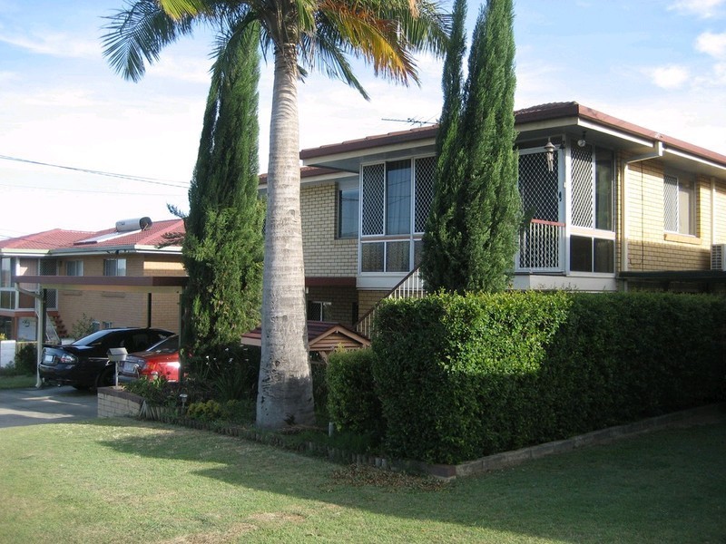 25 Burgess Street, Raceview QLD 4305