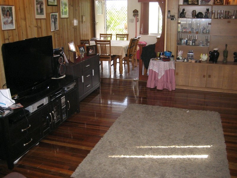 25 Burgess Street, Raceview QLD 4305