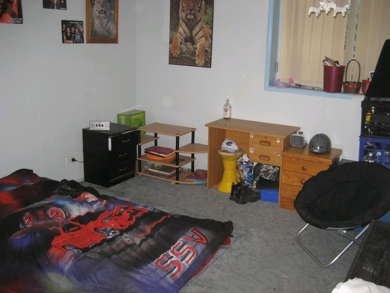 25 Burgess Street, Raceview QLD 4305