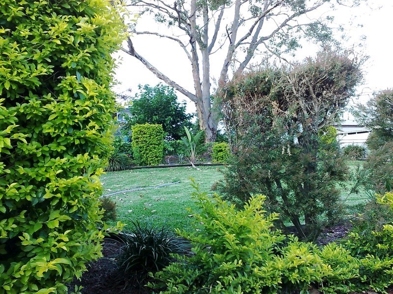 5 Short Street, Walloon QLD 4306