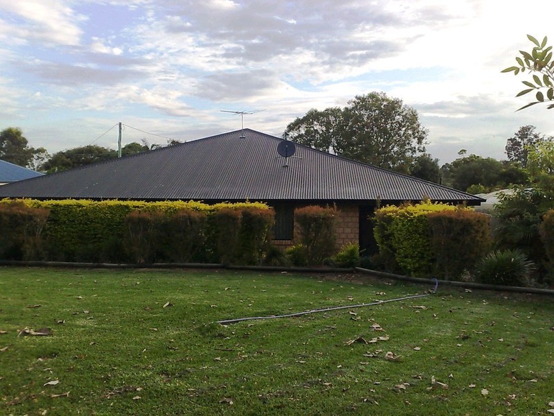 5 Short Street, Walloon QLD 4306