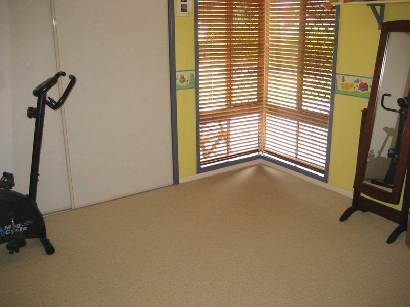 14 Connemara Court, Yamanto QLD 4305