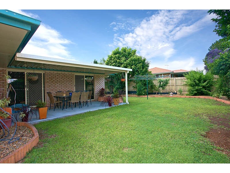 153 Edwards Street, Flinders View QLD 4305
