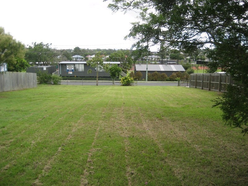 6 Denman Street, Leichhardt QLD 4305