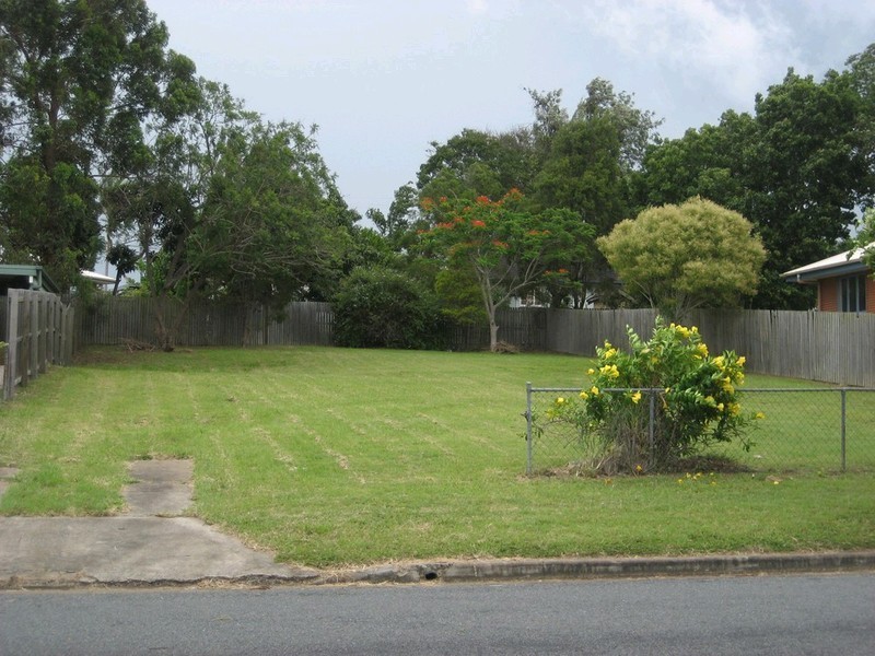 6 Denman Street, Leichhardt QLD 4305