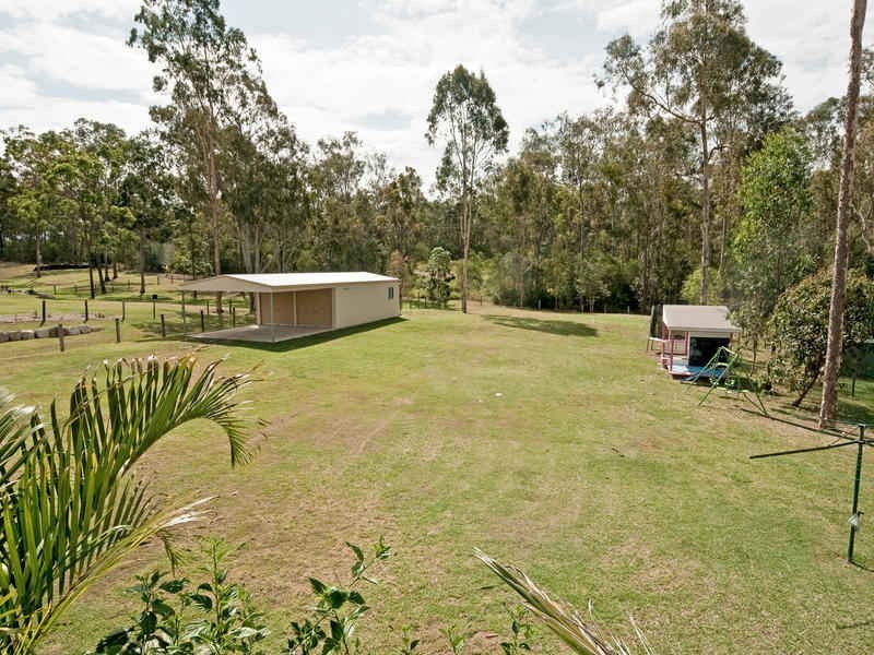 32 Leesmore Court, Deebing Heights QLD 4306