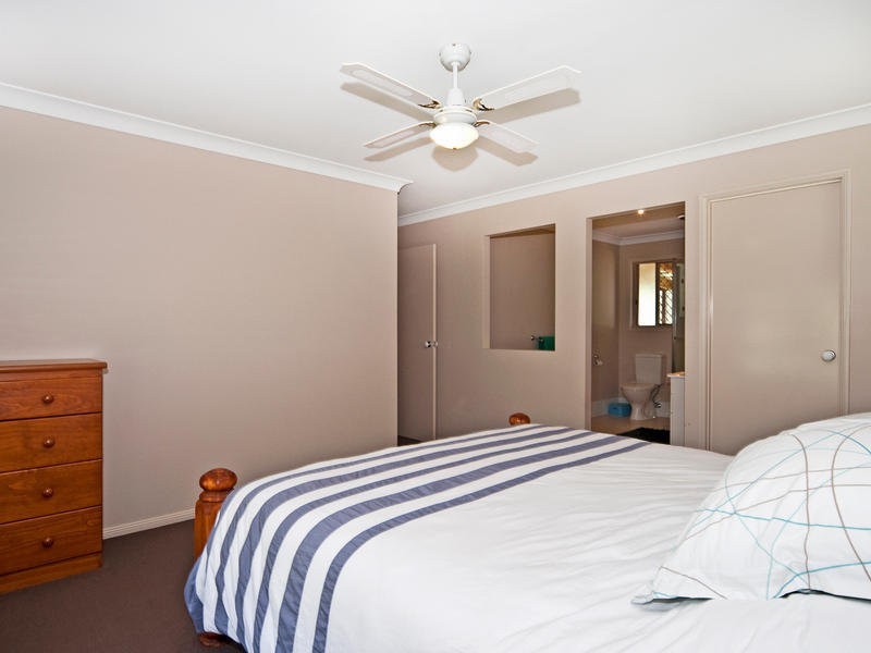 32 Leesmore Court, Deebing Heights QLD 4306