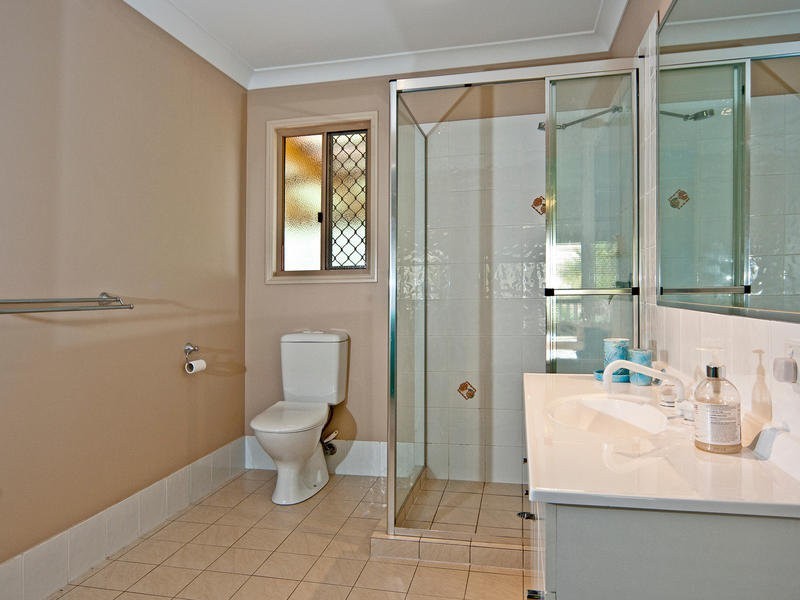 32 Leesmore Court, Deebing Heights QLD 4306