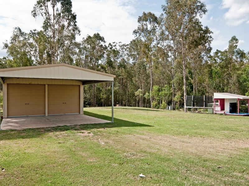 32 Leesmore Court, Deebing Heights QLD 4306