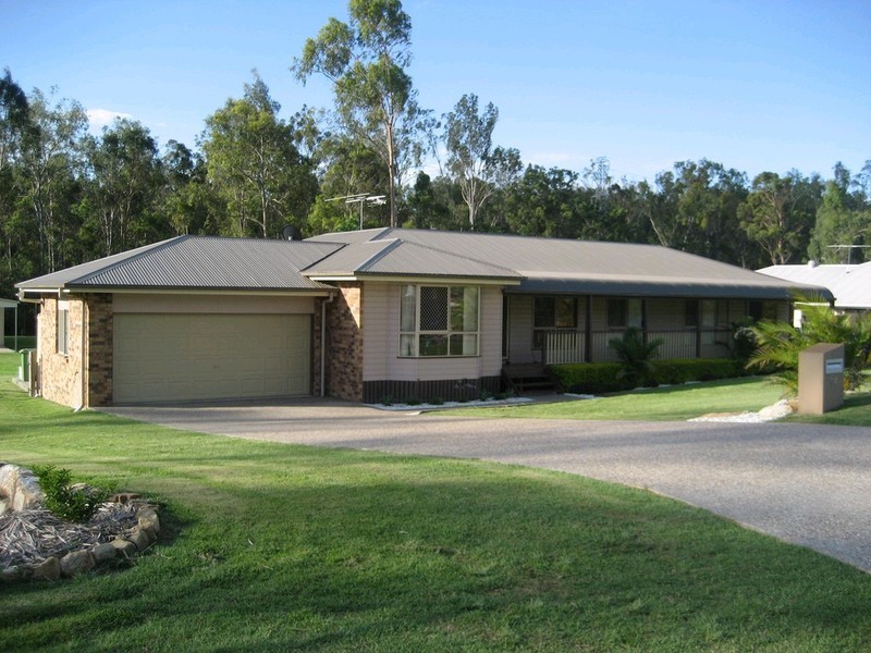 32 Leesmore Court, Deebing Heights QLD 4306