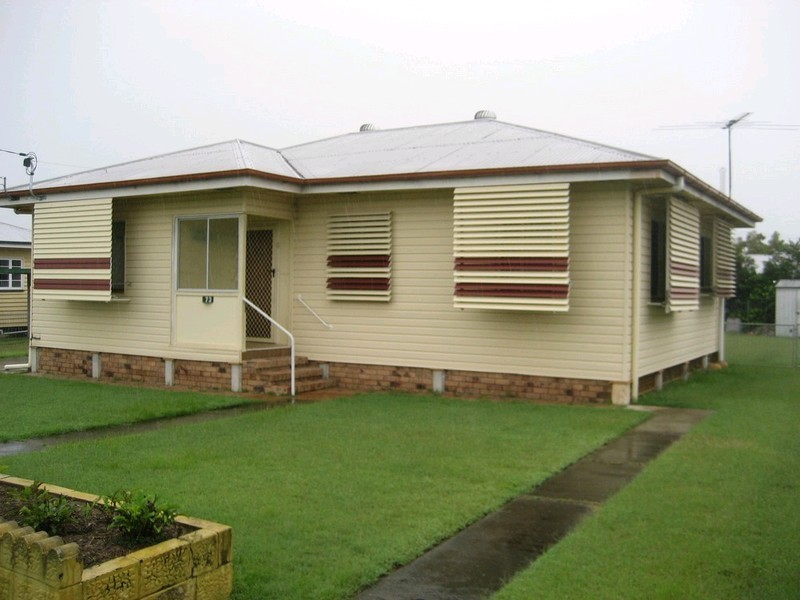 73 Chubb Street, One Mile QLD 4305