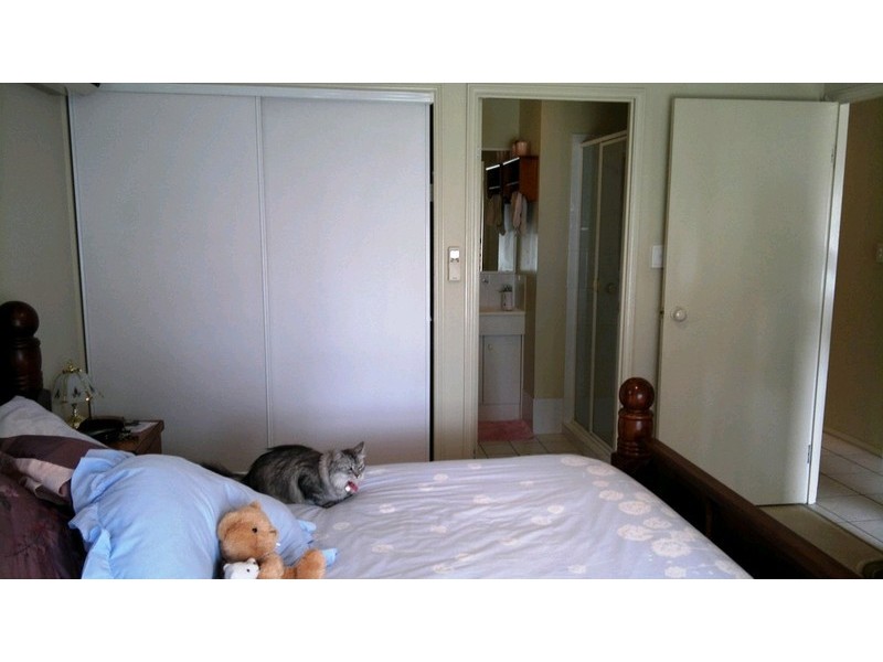 369 South Station Road, Raceview QLD 4305