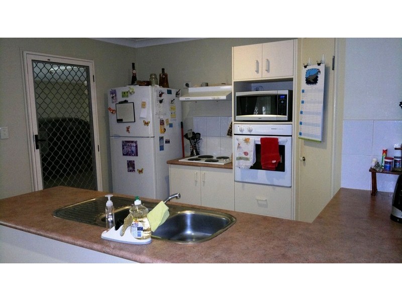 369 South Station Road, Raceview QLD 4305