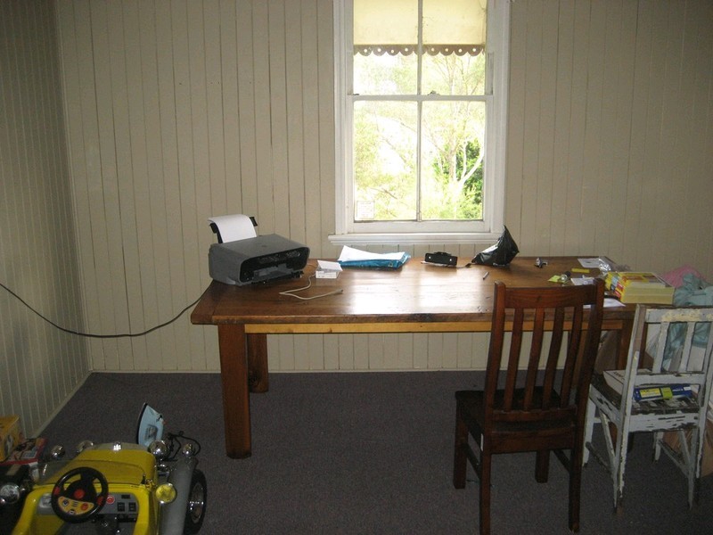 13 Berry Street, Churchill QLD 4305