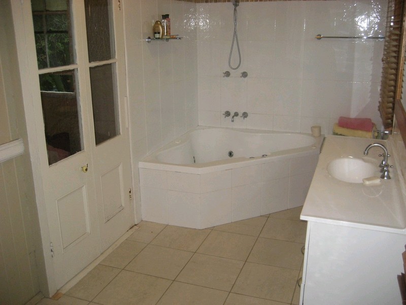 13 Berry Street, Churchill QLD 4305