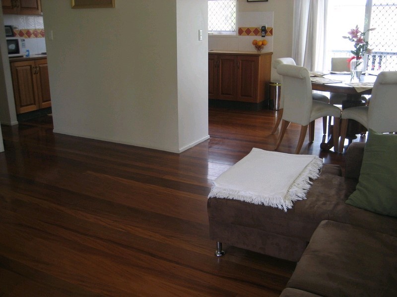 1 Murrumba Court, Flinders View QLD 4305