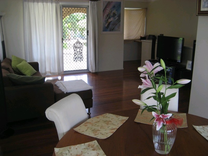 1 Murrumba Court, Flinders View QLD 4305