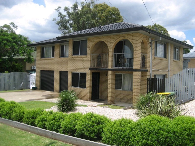 1 Murrumba Court, Flinders View QLD 4305