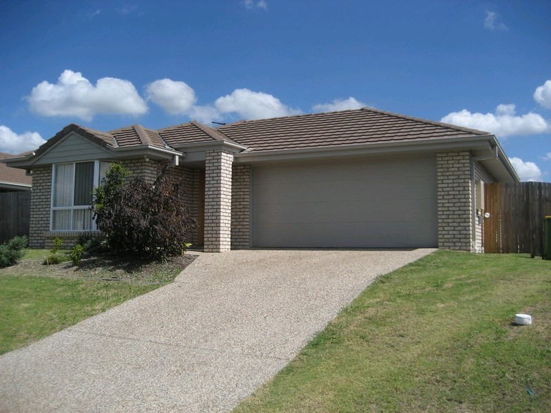 19 Pencarrow Crescent, Raceview QLD 4305