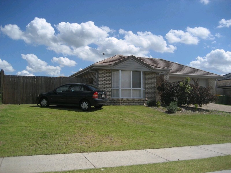 19 Pencarrow Crescent, Raceview QLD 4305