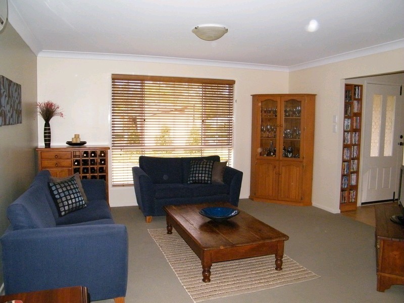 4 Le Prix Court, Yamanto QLD 4305