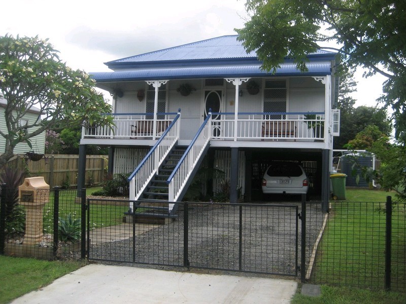 25 Alexandra Street, Booval QLD 4304