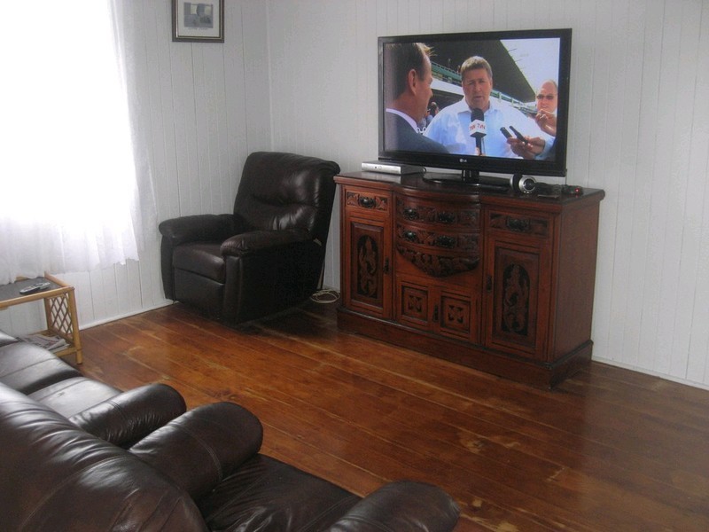 25 Alexandra Street, Booval QLD 4304