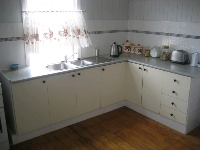 25 Alexandra Street, Booval QLD 4304