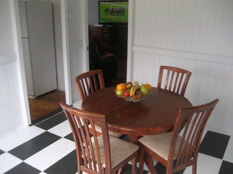 25 Alexandra Street, Booval QLD 4304