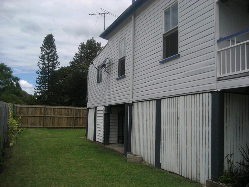 25 Alexandra Street, Booval QLD 4304