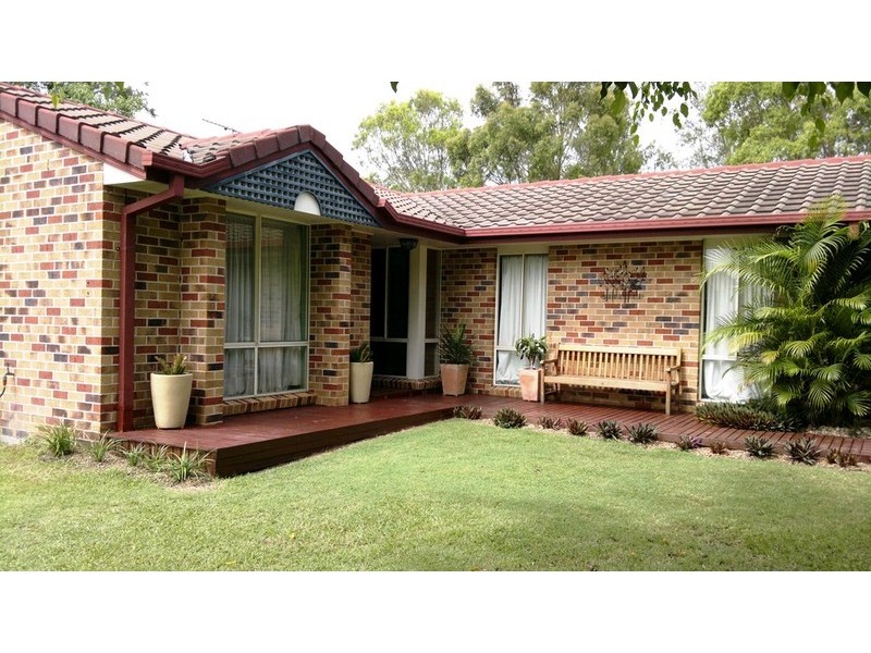 80 Jonquil Circuit, Flinders View QLD 4305