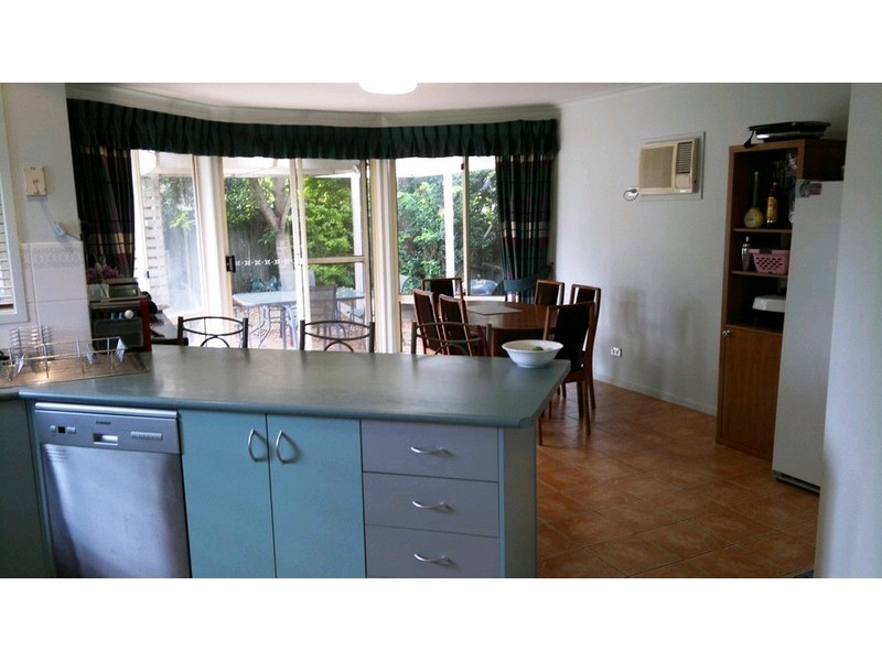 80 Jonquil Circuit, Flinders View QLD 4305