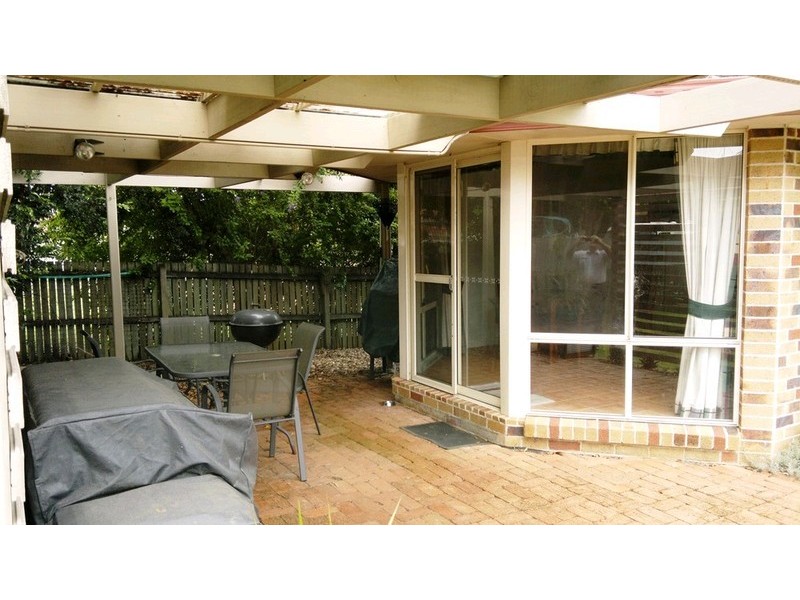 80 Jonquil Circuit, Flinders View QLD 4305