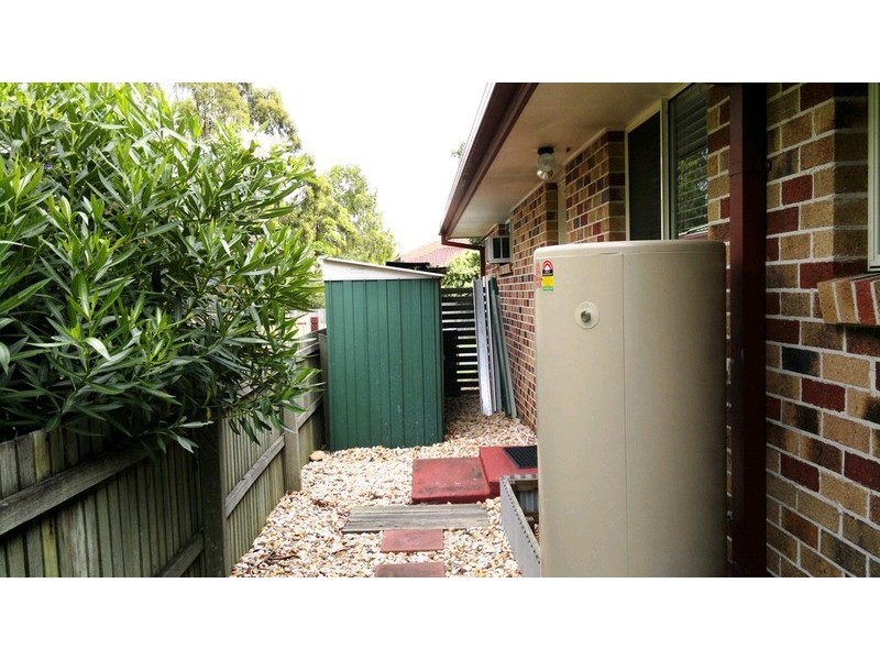 80 Jonquil Circuit, Flinders View QLD 4305