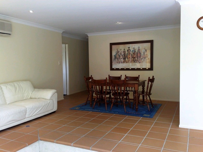 12 Elmhurst Crescent, Flinders View QLD 4305