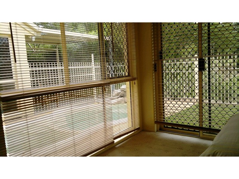 12 Elmhurst Crescent, Flinders View QLD 4305