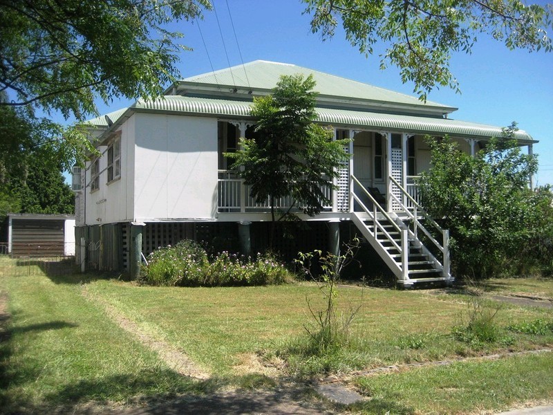 1 Cothill Road, Booval QLD 4304