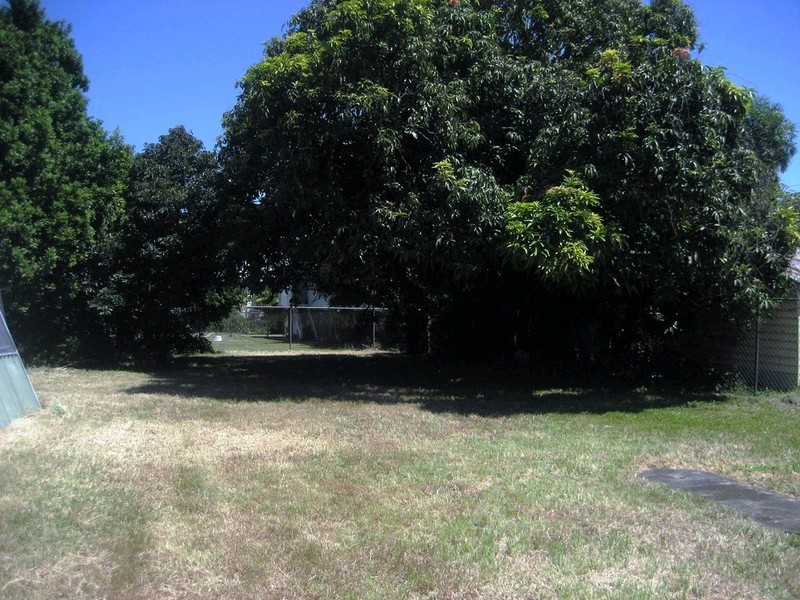 1 Cothill Road, Booval QLD 4304