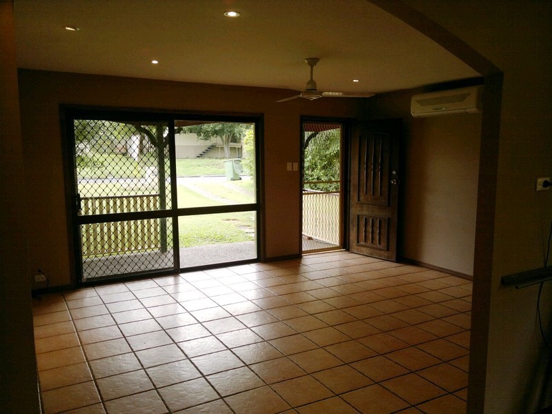 9 Prunda Parade, Raceview QLD 4305