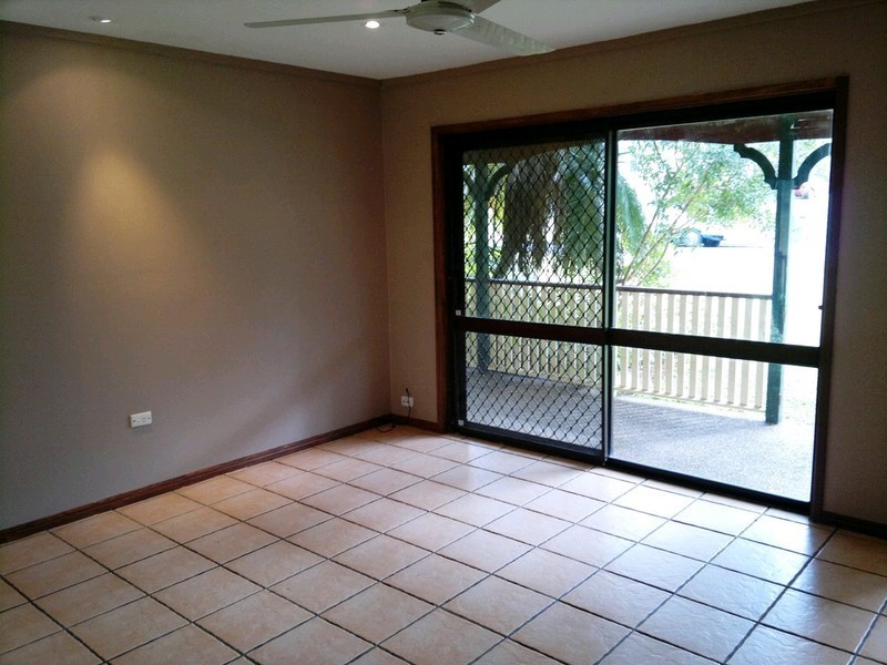 9 Prunda Parade, Raceview QLD 4305