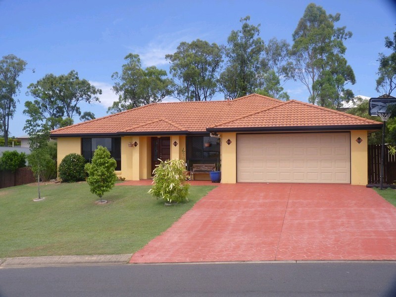 16 Chestnut Drive, Flinders View QLD 4305