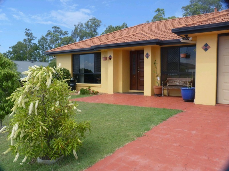 16 Chestnut Drive, Flinders View QLD 4305