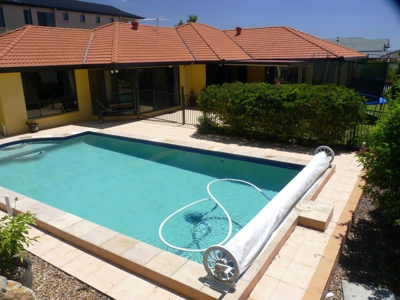 16 Chestnut Drive, Flinders View QLD 4305