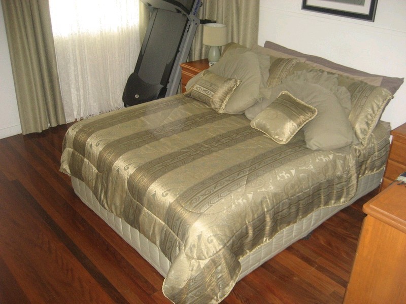 23 Crosshill Street, Leichhardt QLD 4305