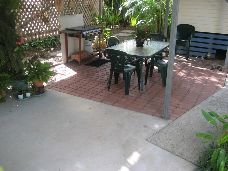 23 Crosshill Street, Leichhardt QLD 4305