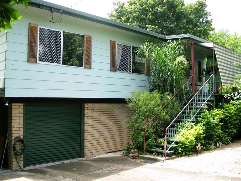 15 Prunda Parade, Raceview QLD 4305