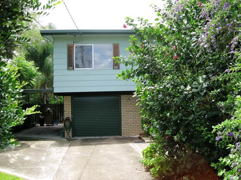 15 Prunda Parade, Raceview QLD 4305